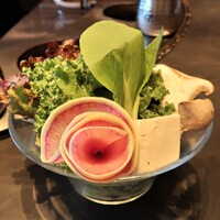 しゃぶしゃぶつかだ 渋谷スクランブルスクエア - こだわり野菜の盛り合わせ