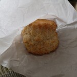 Puff muffin - レンチンで少し温めました。サックリ美味しかったです( ´∀`)