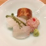 春草 - 13.8月中　お造り（アオリイカ、スズキ、鱧の炙り、穴子の棒寿司）