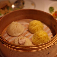 銀座ブルーリリー ステーキ＆チャイニーズレストラン - 