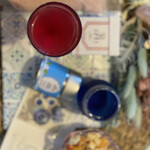 プティポアン - 赤い緑茶は苺の甘い香りが癒される『えく』が赤い緑茶の中でも大人気とのこと。