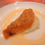 日和庵 - 樺太マスの低温調理・きのことトマトのディクセルを乗せて