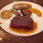 日和庵 - 宮崎牛とフォアグラのソテー・オニオンとシェリービネガー風味のソース
