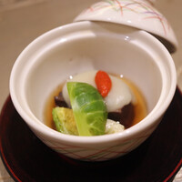 肉割烹ふたご 北新地店 - 牛タンの赤ワイン煮込み