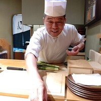 すし屋のさい藤 札幌本店 - 写真許可済。大将に握り握ってもらいます。