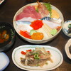 Senryuu - 海鮮丼1260円＋ご飯大盛り200円で650g位！