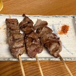 きさく - 豚串かしら、タン、レバー各170円