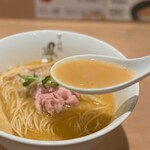 金目鯛らぁ麺 鳳仙花 - 濃厚白湯 金目鯛らぁ麺