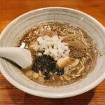 呑み食い屋 纏 - 濃い煮干しラーメン