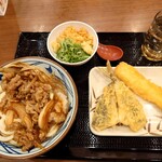 丸亀製麺 - ★鬼おろし肉ぶっかけ 790円(税込)。
トッピング天ぷら 
★いか 160円(税込)。
★アジ 160円(税込)。