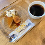 フォーク フォーク コーヒー - プリンと無花果のブリュレとブレンド