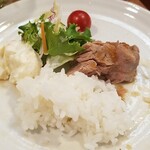 キッチン ブルー グローブ - まだソースが残っているので、追加のご飯！