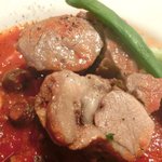 ブラッセリーカフェ ユイット - 肉料理 1280円 の仔羊とオリーブのトマト煮込み