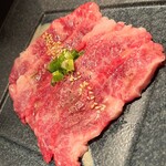 老舗精肉店直送 千種焼肉 飛騨牛の奴隷 千種店 - 