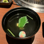 蕃 YORONIKU - 口直しにハチノスのお吸い物