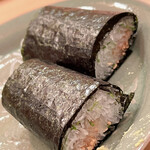 木挽町 とも樹 - ツマを手巻きに。これがシャリシャリしていてウンマイ