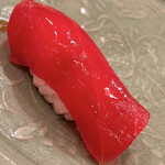 木挽町 とも樹 - ルビー色に輝く赤身の漬け。文句無しの美味さ