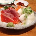 Sushi Izakaya Nihonkai - サーモンとエンガワのお造り