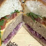 PARKER HOUSE BUTTER ROLL - PHBバーガーの断面