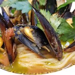 Rock’anDo - zuppa di cozze（ムール貝のスープヌードル）