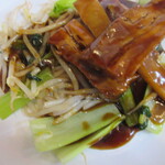 チャイナダイニング 龍 - 本体したには　シャキシャキ食感が良い　茹でモヤシと小松菜の茎　