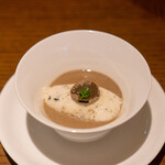 Bulls Tokyo - 浮島（温前菜） トリュフ風味のムースリーヌ、セップ筍のヴェルーテと共に