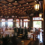 ザ・フジヤ - 内観