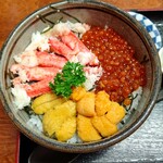 Hakodate Asaichi Aji No Ichiban - 三色丼
