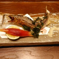 くずし 之助 - 焼物 天竜産鮎の炭火焼き 山椒塩