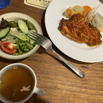 ビストロ パグ - スープ、サラダ、ポークソテーと温野菜