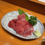 根岸家 - 無論、目鉢鮪は旨いですが、褄の大根も良いですよ