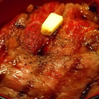 赤坂 津つ井 総本店 - ビフテキ丼（ミニ）