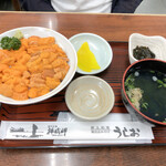 Shokudou Ushio - 積丹産ばふんうにと枝幸産ばふんうにのハーフ丼