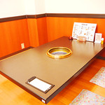 まかない屋 - 靴を脱いでおくつろぎ頂ける座敷席ございます