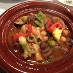 ラ・サンテ - スネ肉とソーセージと野菜のモロッコ風タジン