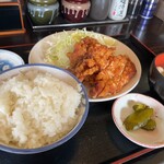 ごはん屋 花りん - 唐揚げ定食