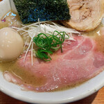 焼きあご煮干しらぁめん はなかぜ - 特製塩らぁめん大盛り(¥1,320)