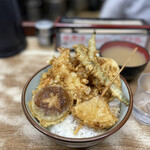 豊野丼 - 黄金丼¥1300、味噌汁¥100