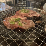 Yakiniku Horumon Hamagyuu - 