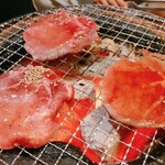 元氣七輪焼肉 牛繁 - 