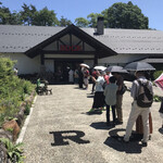 ROCK - 駅前の寂れ具合からは想像できない開店待ちがあります(^◇^;)