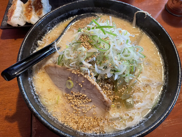 麺の房 長久命 とん助 拓勇店 - 沼ノ端（ラーメン）の写真