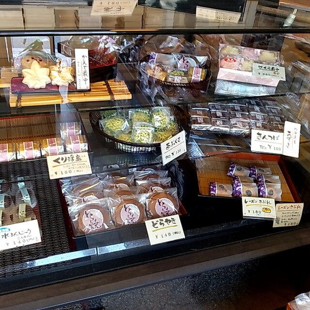 門七菓子店 - 羽前大山（和菓子）の写真