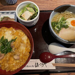 比内地鶏 ほっこりや - 比内地鶏の親子丼　ラーメンハーフサイズ　2,156円