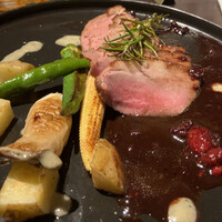 ビストロあじと - 鴨のローストバルサミコソース