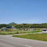 山越うどん - お店の周辺は田園風景