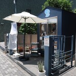 アンダーザブルーベーカリー - 店頭