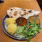 Tandoorbarkamarunigou - カマルランチカレー2種ライス大950円