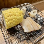 しんのすけ - 炭焼き_とうもろこし、穴子、ひいか
