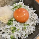 しんのすけ - 釜揚げしらす丼